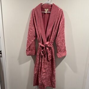 Victoria's Secret Pink Floral Robe